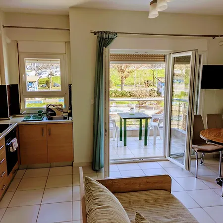 Apartman Elpidas #2 Private Parking