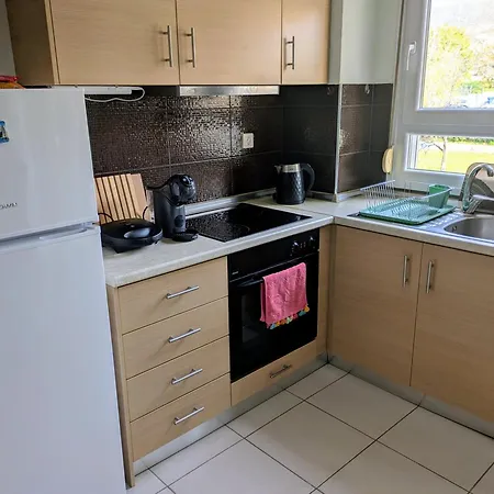 Elpidas #2 Private Parking Apartman *